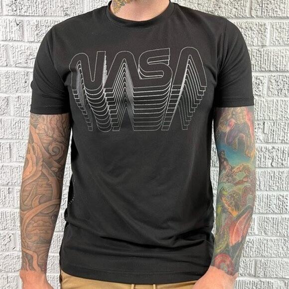 Old Navy Active NASA Men's Small Graphic Short Sleeve T-Shirt Tee - Picture 3 of 6